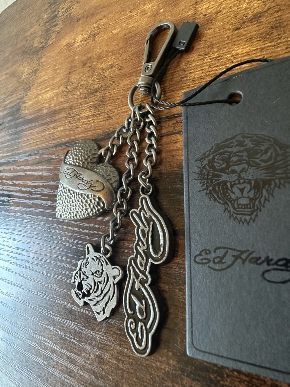 Ed Hardy Silver-Tone Bag Charm Keychain w/ Metal Heart Tiger & Script Charms NWT - Picture 3 of 4